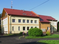 škola